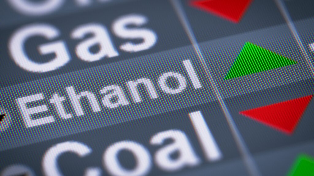 Etanol dalam Bahan Bakar: Manfaat Lingkungan vs Tantangan Mesin